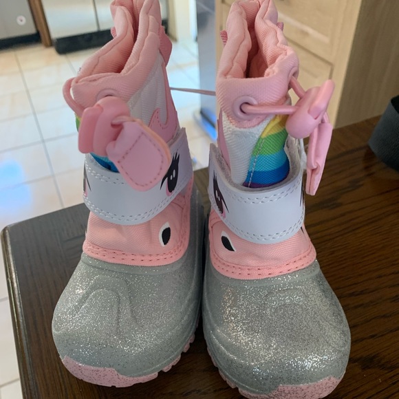 toddler girl snow boots - Picture 1 of 4